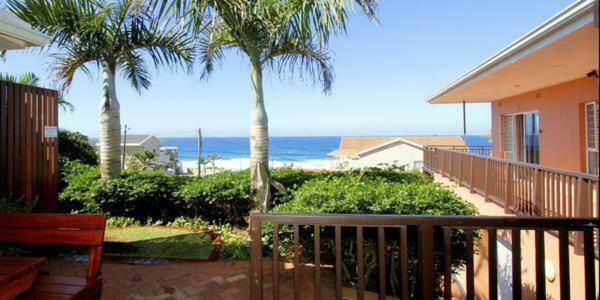 Die Strandhuis Umdloti Ngoại thất bức ảnh